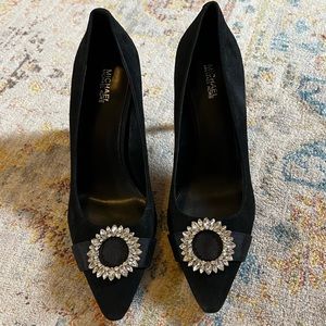 Beautiful Michael Kors elegant black pums